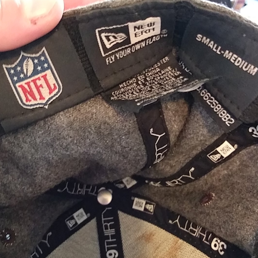 Hat - Picture 3 of 3